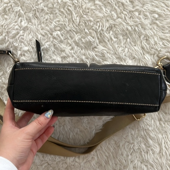 Dooney & Bourke Leather Purse - Picture 9 of 16